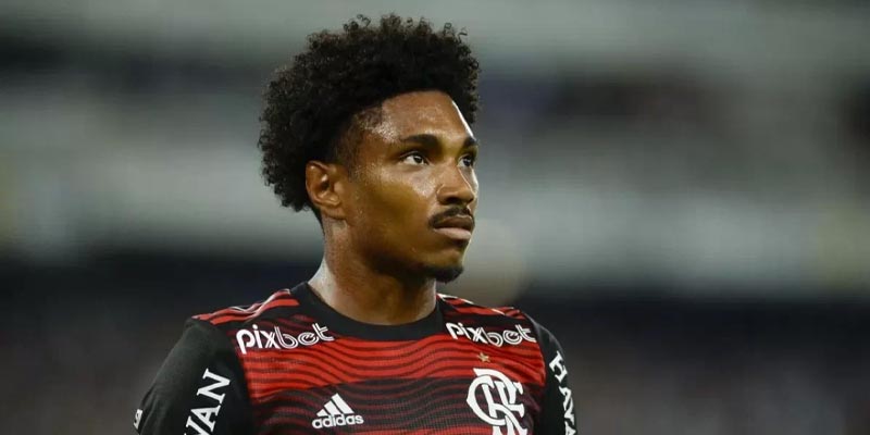 Quem é Vitinho do Corinthians?